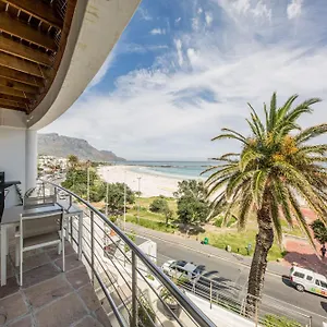 Apartment Seasonsfind - The Bay, Cape Town